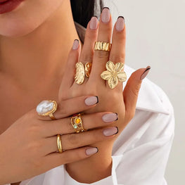 6Pcs/Set Gold Color Imitation Pearl Open Ring for Women Vintage Colorful Flower Crystal Rings Set Engagement Party Jewelry Gifts
